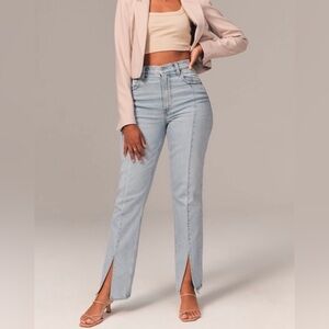 Abercrombie & Fitch 90s Straight Ultra High Rise Size 32/14 Light Wash Split Hem